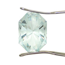 Load image into Gallery viewer, Aquamarine, 6.49ct, Emerald Mixed Cut
