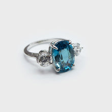 Load image into Gallery viewer, Blue &amp; White Zircon Three Stone Ring
